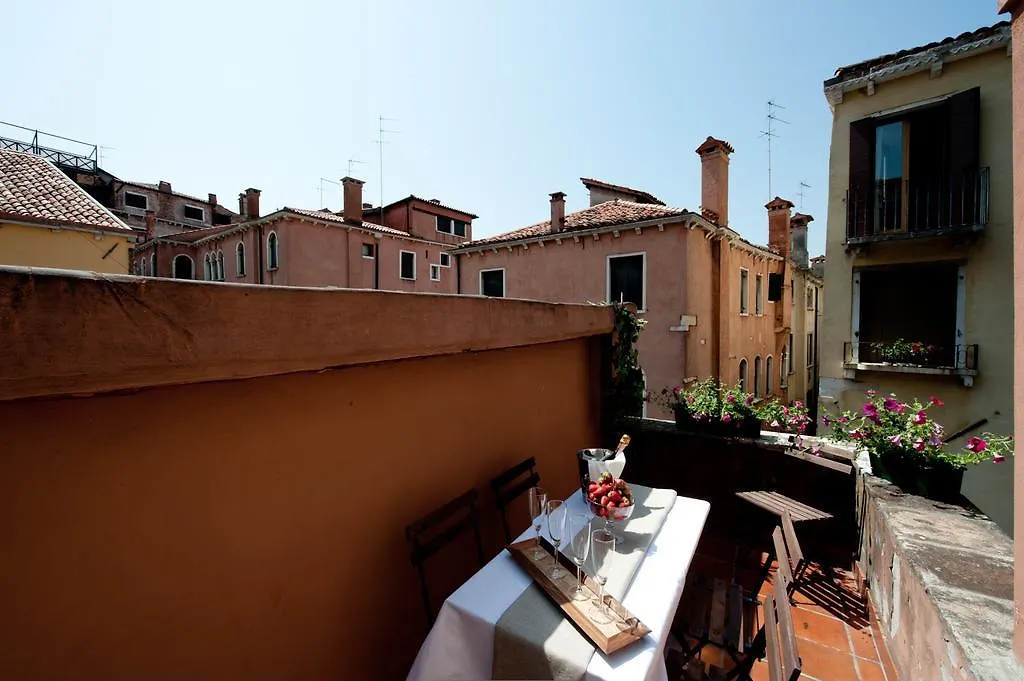 Ferienwohnung Casa Dell'Albero Venedig
